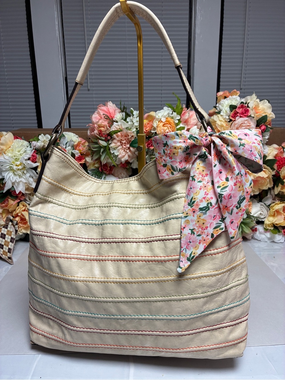 AXCESS Rainbow Stitch Hobo Shoulder Bag Cream Floral Lining Matching Wallet Set